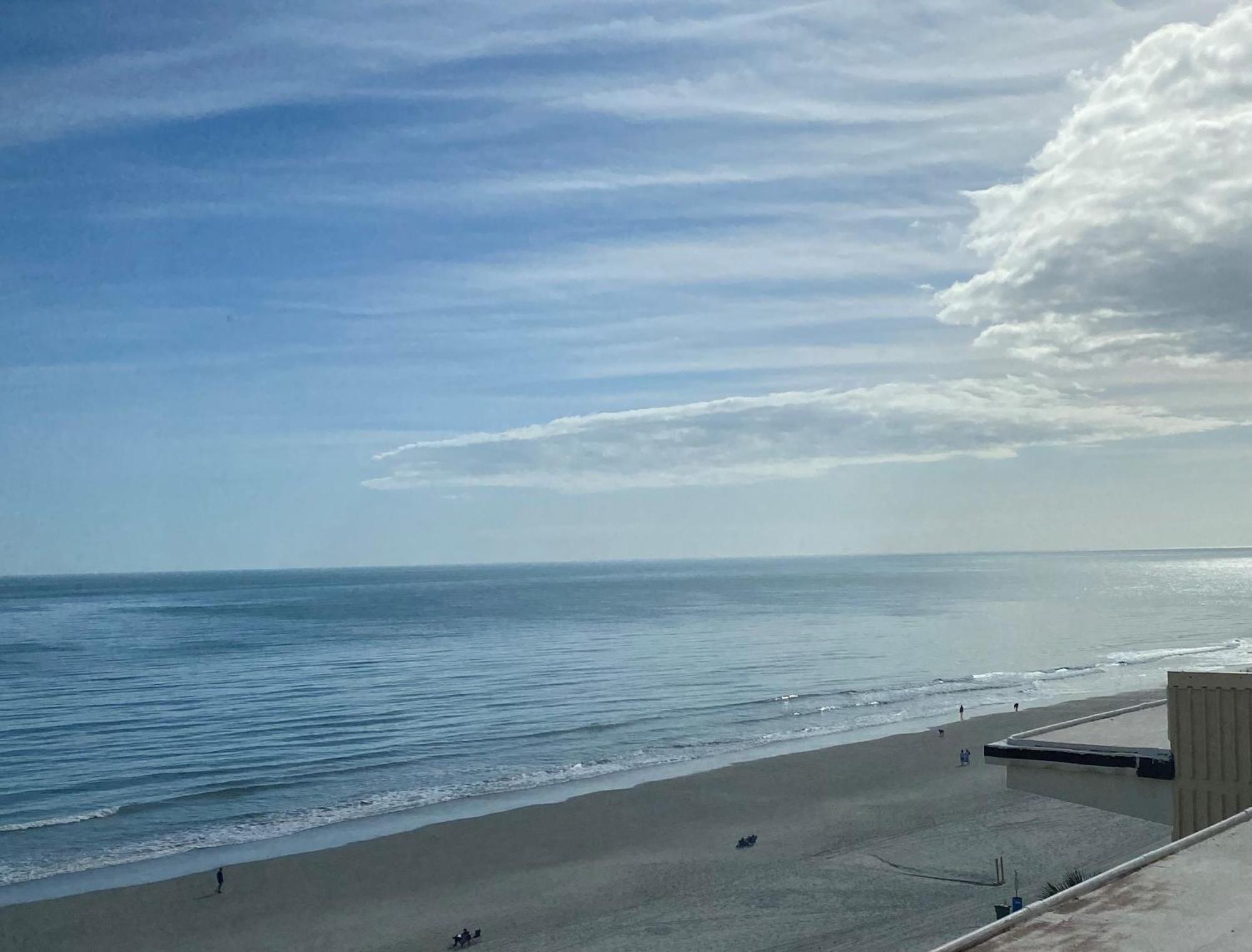 North Shore Oceanfront Resort Hotel شاطئ ميرتل الغرفة الصورة